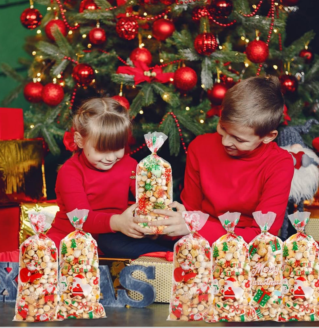 Christmas Gift Bags (120 pcs.)