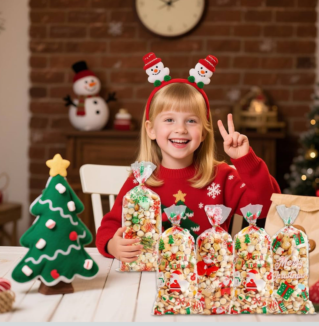 Christmas Gift Bags (120 pcs.)